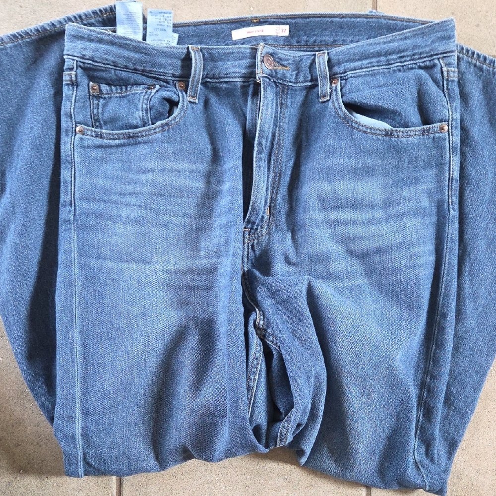 Levi's Relaxed Fit Blue Jeans